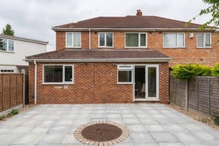 Solihull/Nec/Airport 3 Bedroom Semi-Detached House Бирмингем Экстерьер фото